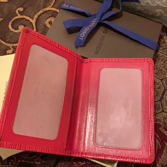 Authentic Louis Vuitton red epi card holder - Picture 7 of 12